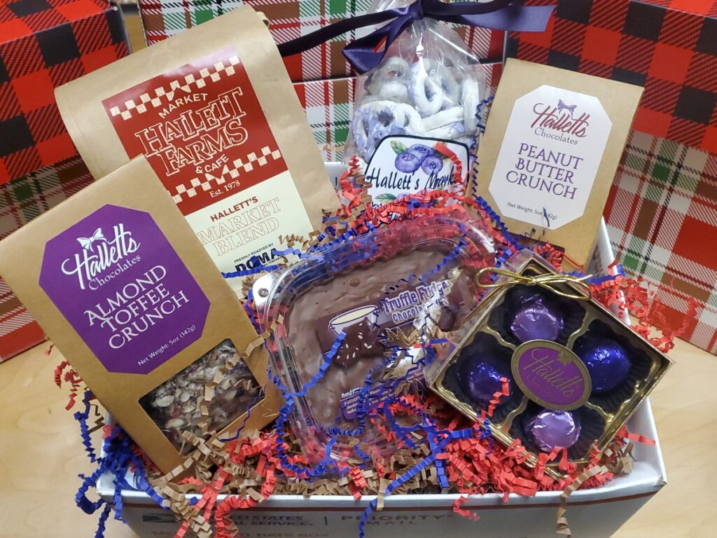 Holiday Gift Boxes – Hallett's Market & Café